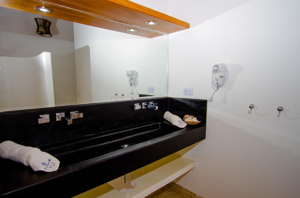 Hotel Casa Mediterranea Mancora Ruang foto